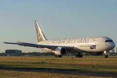 SP-LPE (Star Alliance livery) (Aviation &raquo; EPWA Spotting &raquo; Boeing 767-300 &raquo; LOT Polish Airlines)