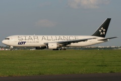SP-LPE (Star Alliance livery) (Aviation &raquo; EPWA Spotting &raquo; Boeing 767-300 &raquo; LOT Polish Airlines)