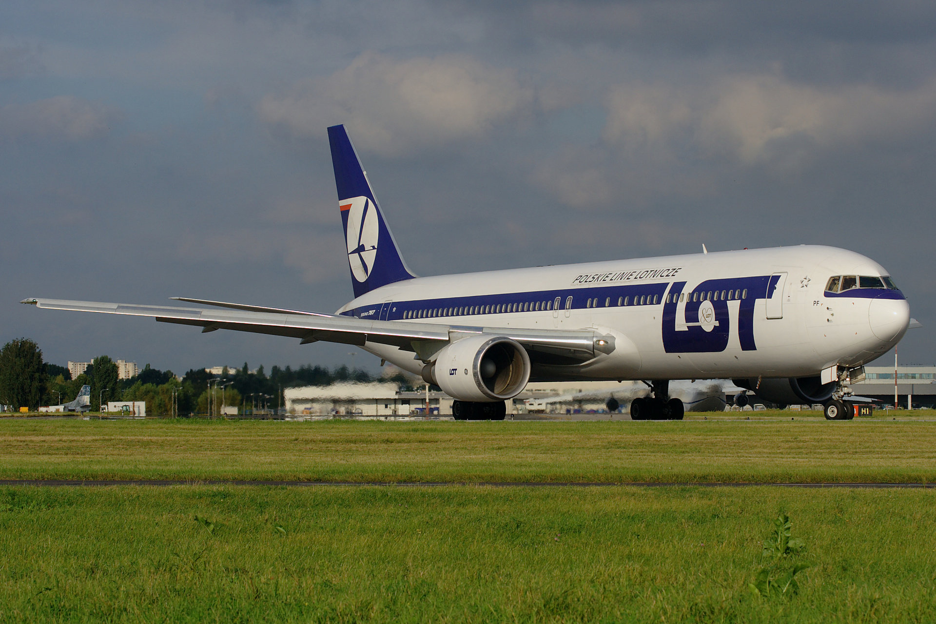 SP-LPF (80th Anniversary sticker) (Aviation &raquo; EPWA Spotting &raquo; Boeing 767-300 &raquo; LOT Polish Airlines)