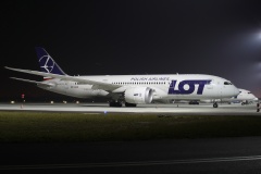 SP-LRA (Lotnictwo &raquo; Spotting na EPWA &raquo; Boeing 787-8 Dreamliner &raquo; Polskie Linie Lotnicze LOT)