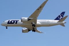 SP-LRD (Lotnictwo &raquo; Spotting na EPWA &raquo; Boeing 787-8 Dreamliner &raquo; Polskie Linie Lotnicze LOT)