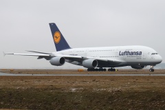 D-AIMA, Lufthansa (Lotnictwo &raquo; Spotting na EPWA &raquo; Airbus A380-800)