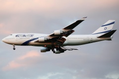 4X-ELC (Lotnictwo &raquo; Spotting na EPWA &raquo; Boeing 747-400 &raquo; El Al Israel Airlines)