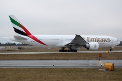 A6-EWD (Lotnictwo &raquo; Spotting na EPWA &raquo; Boeing 777-200LR &raquo; Emirates)
