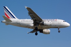 F-GUGF (Lotnictwo &raquo; Spotting na EPWA &raquo; Airbus A318-100 &raquo; Air France)