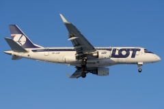 SP-LDF (80th Anniversary sticker) (Aviation &raquo; EPWA Spotting &raquo; Embraer E170 (ERJ-170-100) &raquo; LOT Polish Airlines)