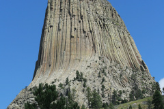Niedźwiedzie mieszkanie (Podróże &raquo; USA: Na ziemi Czejenów &raquo; Wielka Podróż &raquo; Devils Tower)