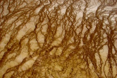 Minerały (Podróże &raquo; USA: Na ziemi Czejenów &raquo; Wielka Podróż &raquo; Park Narodowy Yellowstone &raquo; Gejzery, gorące źródła i jeziora &raquo; Midway Geyser Basin)